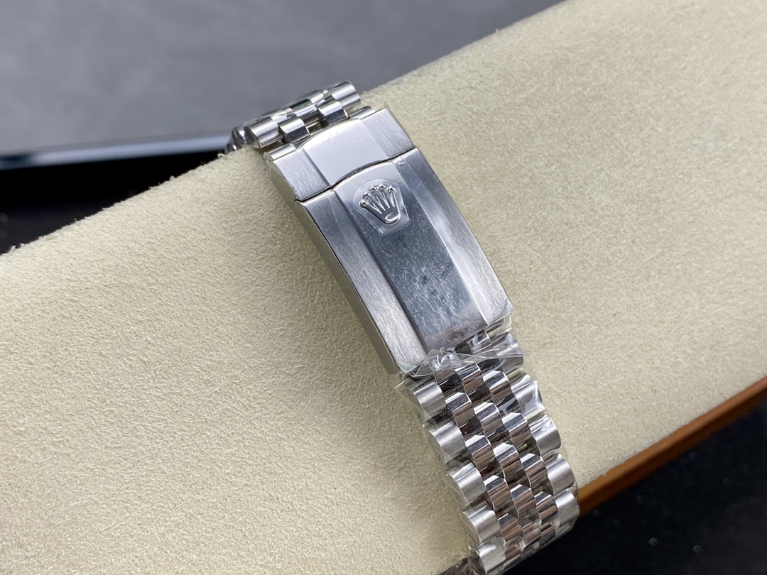 Rolex Datejust 41 Stainless Steel Blue Roman Dial Jubilee Bracelet M126300 0018 Men's Watch