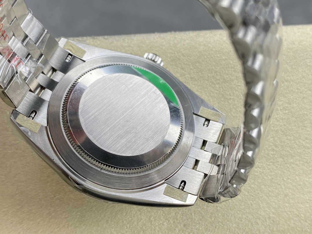 Rolex DateJust 41mm m126300 0020 Oystersteel Jubilee Mint Green Dial