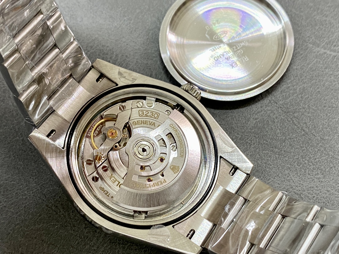 Rolex Oyster Perpetual 36 m126000 0009 Women's Watch