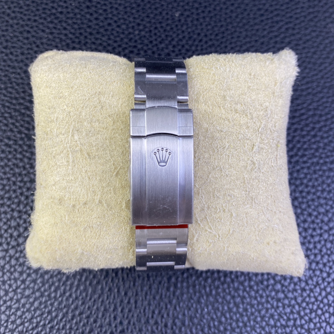 Rolex Oyster Perpetual 41 Silver Dial Steel M124300 0001 Men's Watch