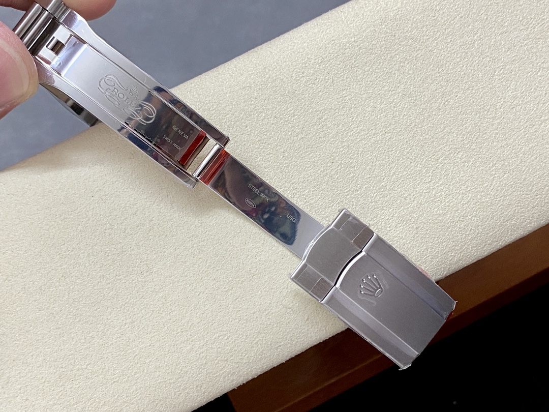 Rolex Oyster Perpetual Yellow Dial Oystersteel 124300 0004