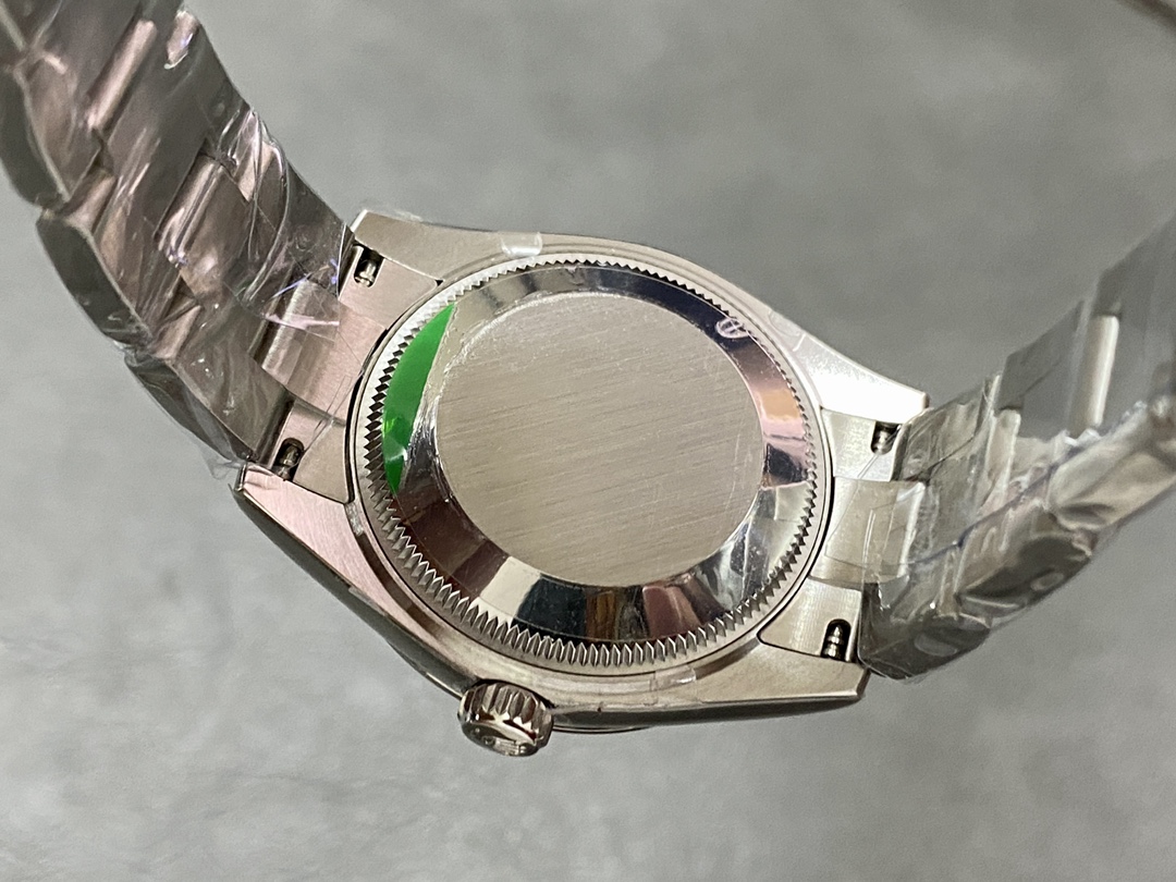 Rolex Oyster Perpetual 31 Black Dial 277200 0002 Women's Watch