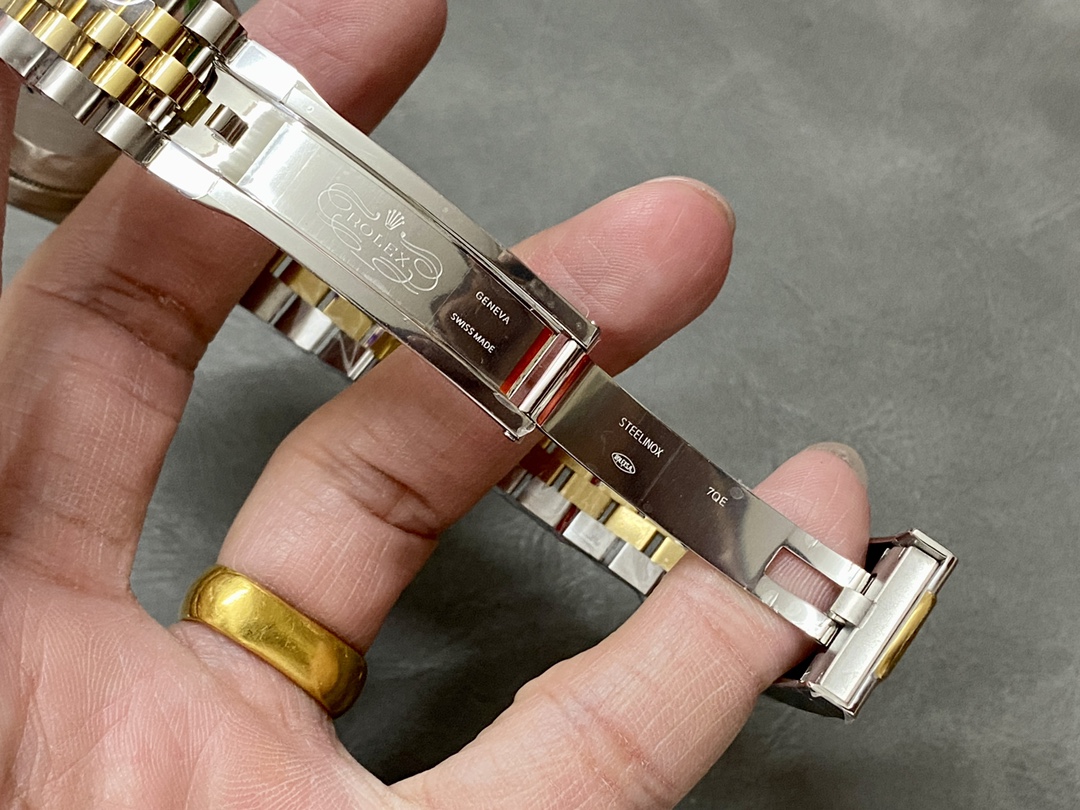 Rolex Datejust 36 Golden Palm Motif 126283RBR 0023 Dial Jubilee Bracelet Watch