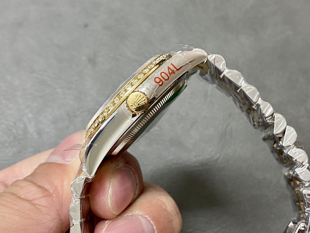 Rolex Datejust 36 Golden Palm Motif 126283RBR 0023 Dial Jubilee Bracelet Watch