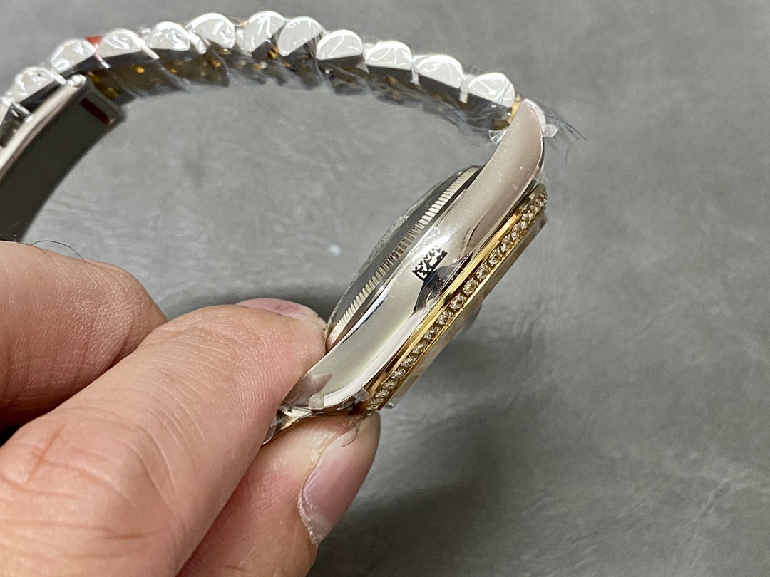 Rolex Datejust 36 Golden Palm Motif 126283RBR 0023 Dial Jubilee Bracelet Watch