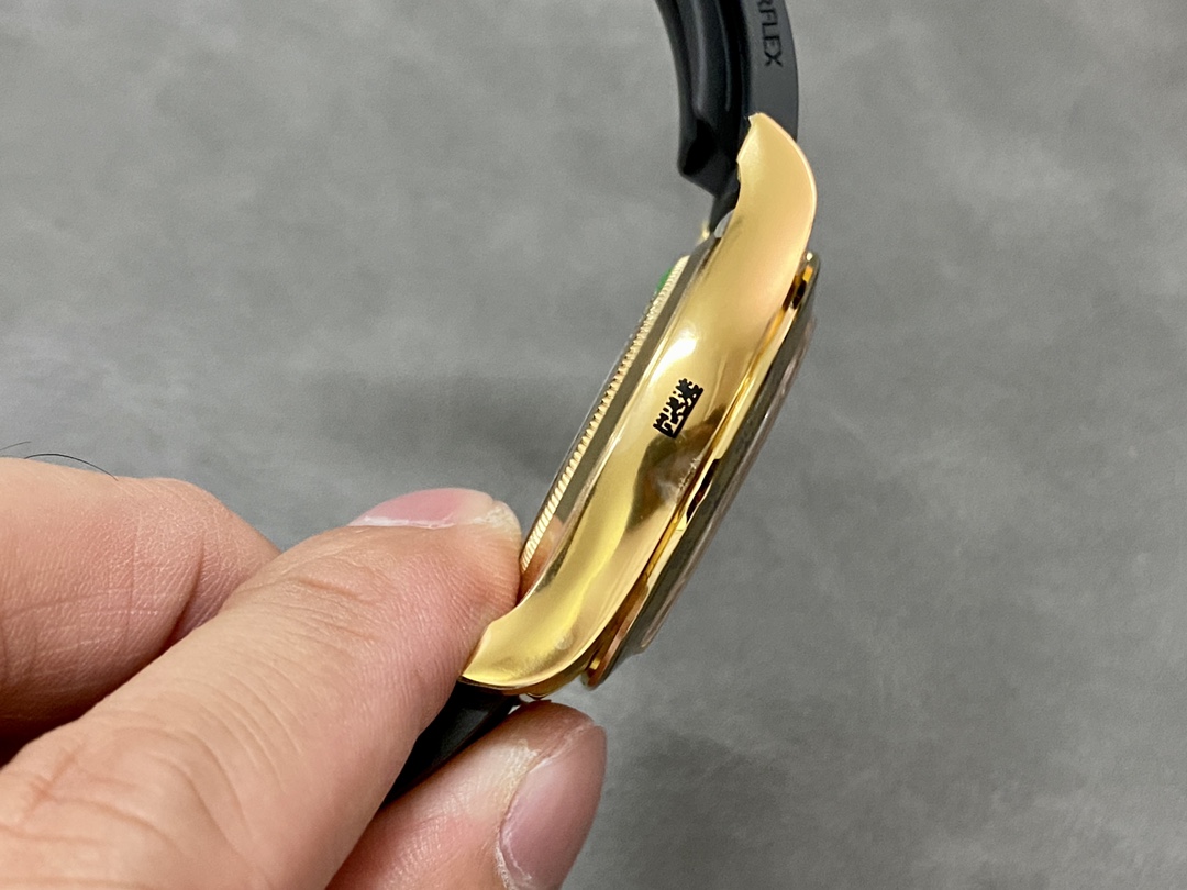 Rolex Daytona 116528 White Arabic Dial Yellow Gold 40mm Mens Replica Watch