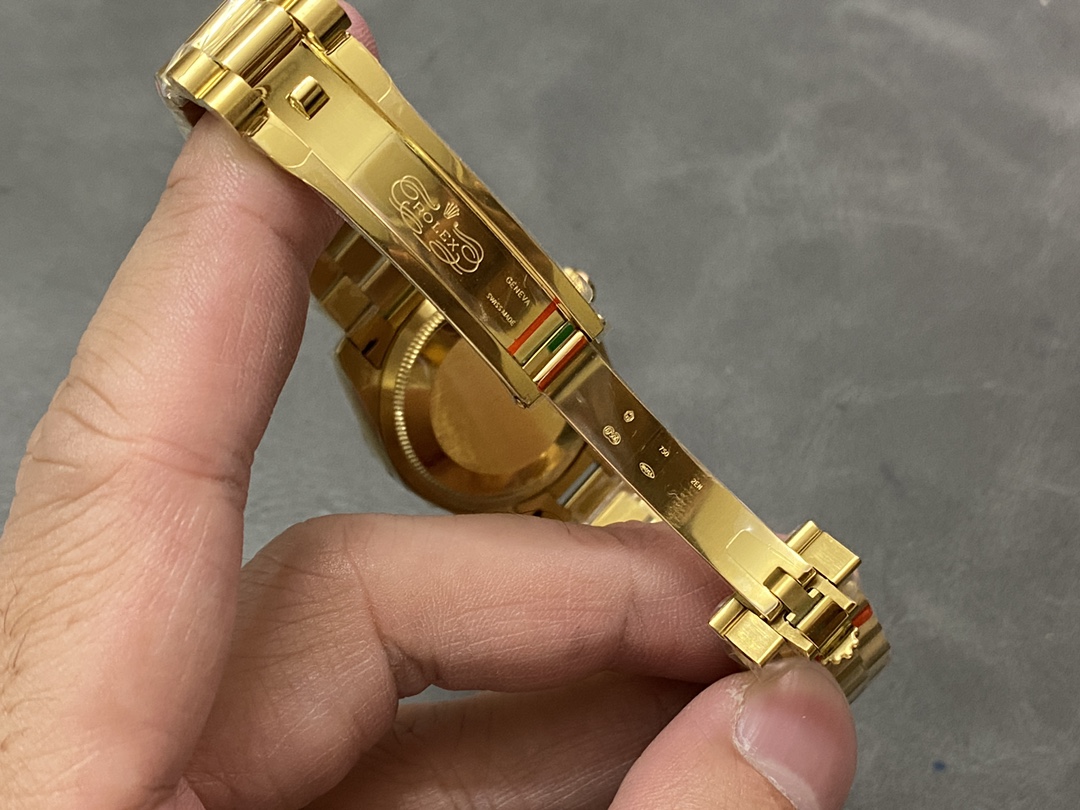 Rolex Datejust 31 Yellow Gold Silver Diamond Dial M278278 0034 Women's Watch