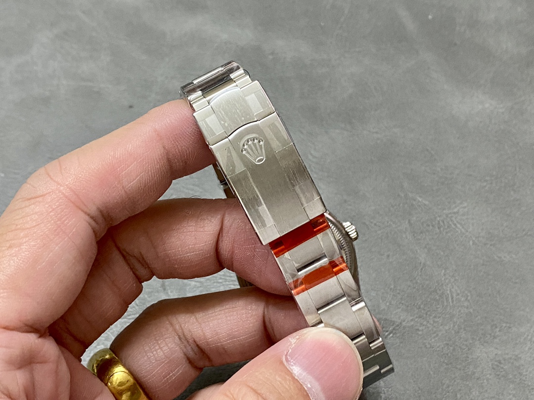 Rolex Oyster Perpetual 31 Black Dial 277200 0002 Women's Watch