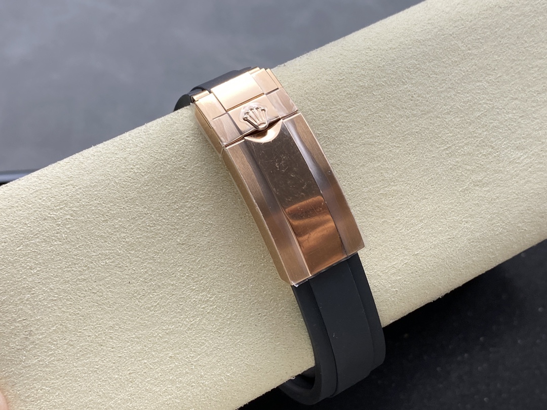 Rolex Cosmograph Daytona 116515LN Rose Gold Black Dial 40mm Mens Replica Watch