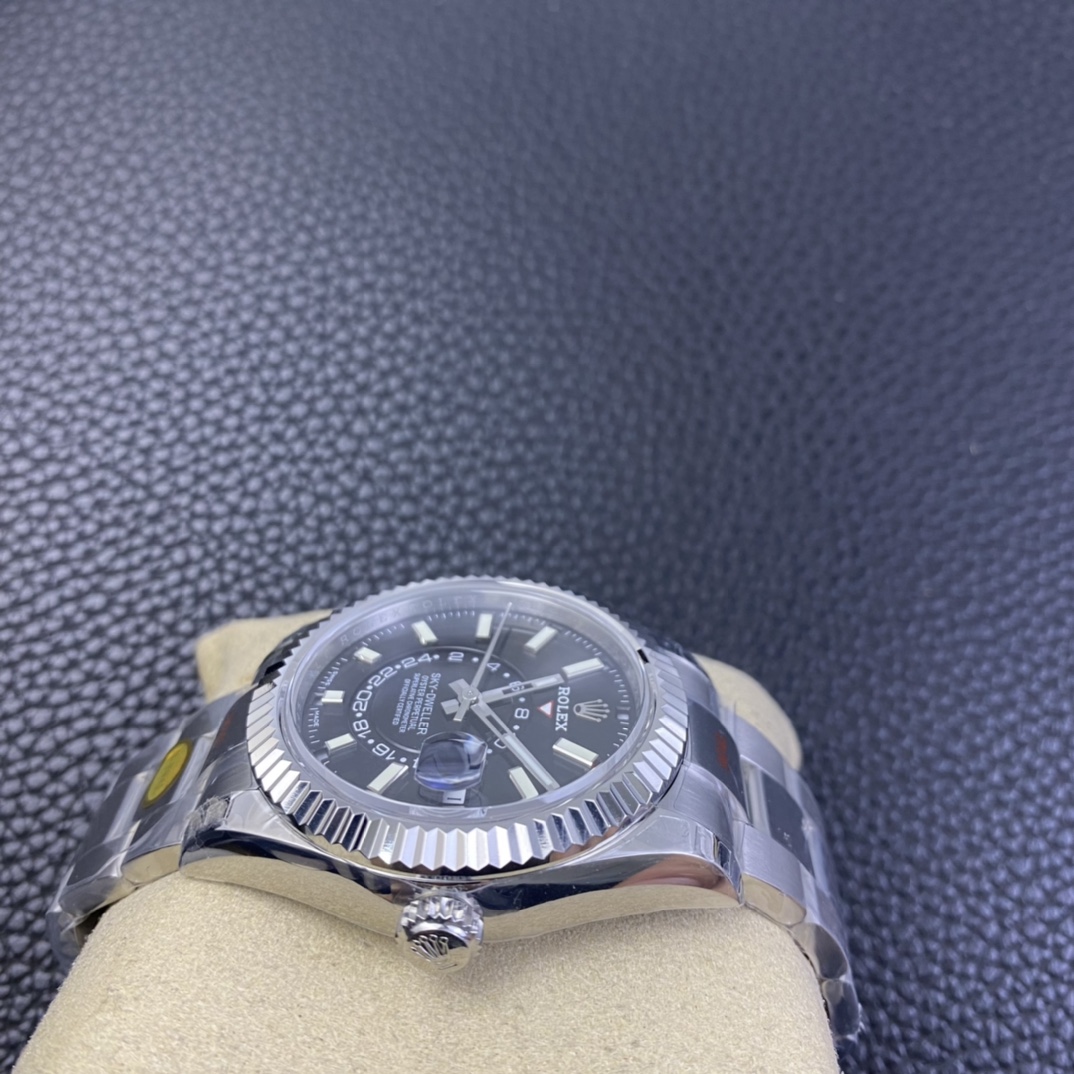 Rolex Sky Dweller 42 White Rolesor Black Dial Oyster M336934 0007 Men's Watch