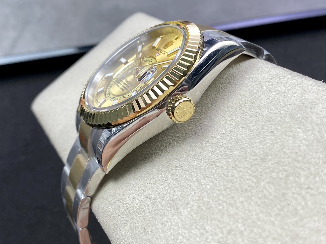 Rolex Sky Dweller Champagne Dial Yellow Gold 336933 0001 42mm