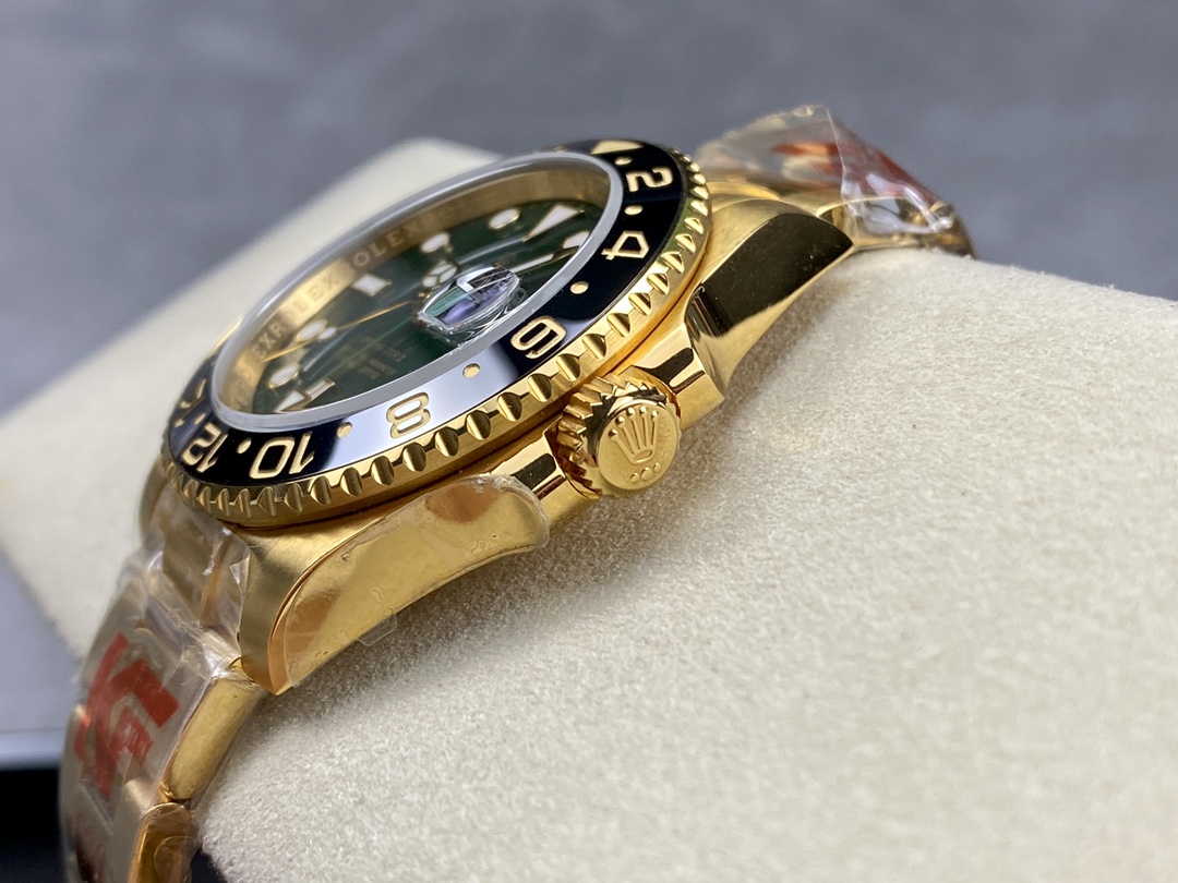 Rolex GMT Master II 116718LN Oyster Bracelet Green Dial 40mm Mens Replica Watch