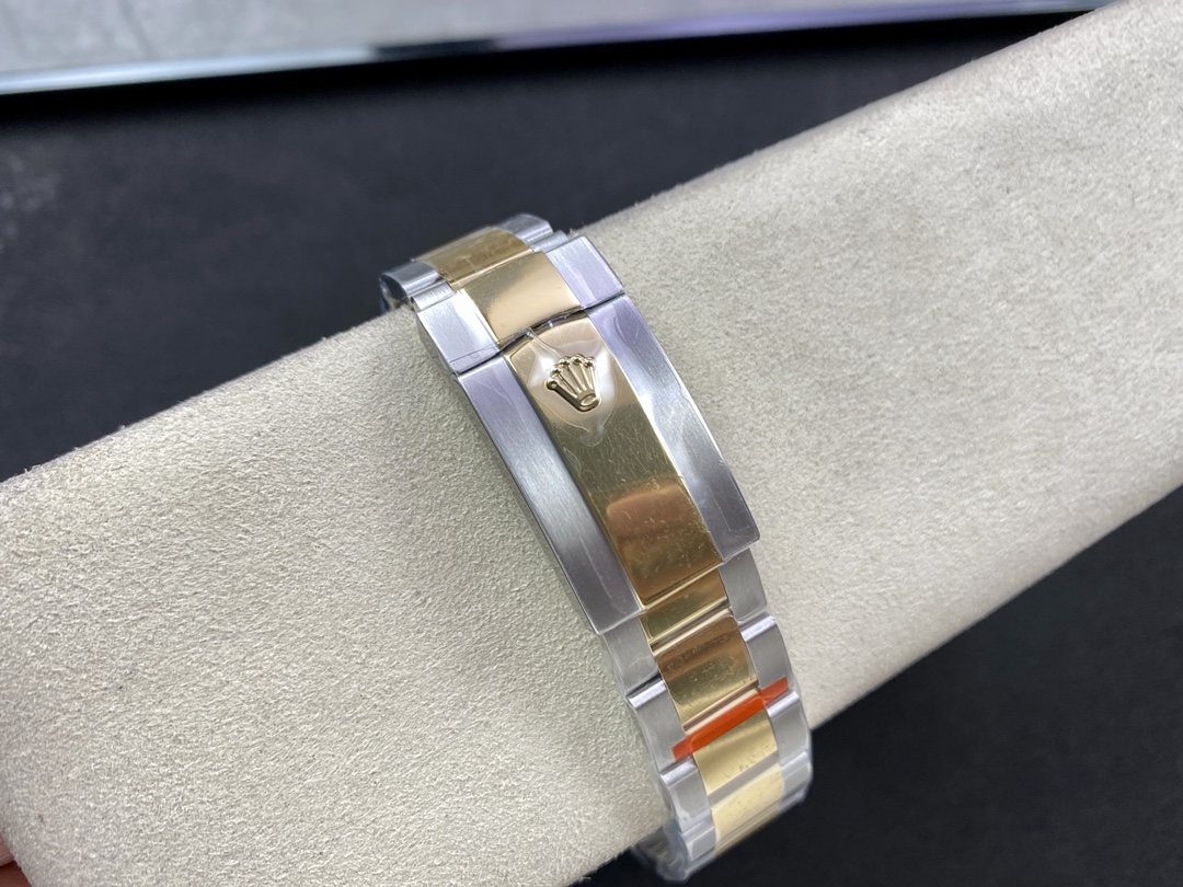 Rolex Sky Dweller 42 Yellow Rolesor Black Dial Oyster M336933 0003 Men's Watch