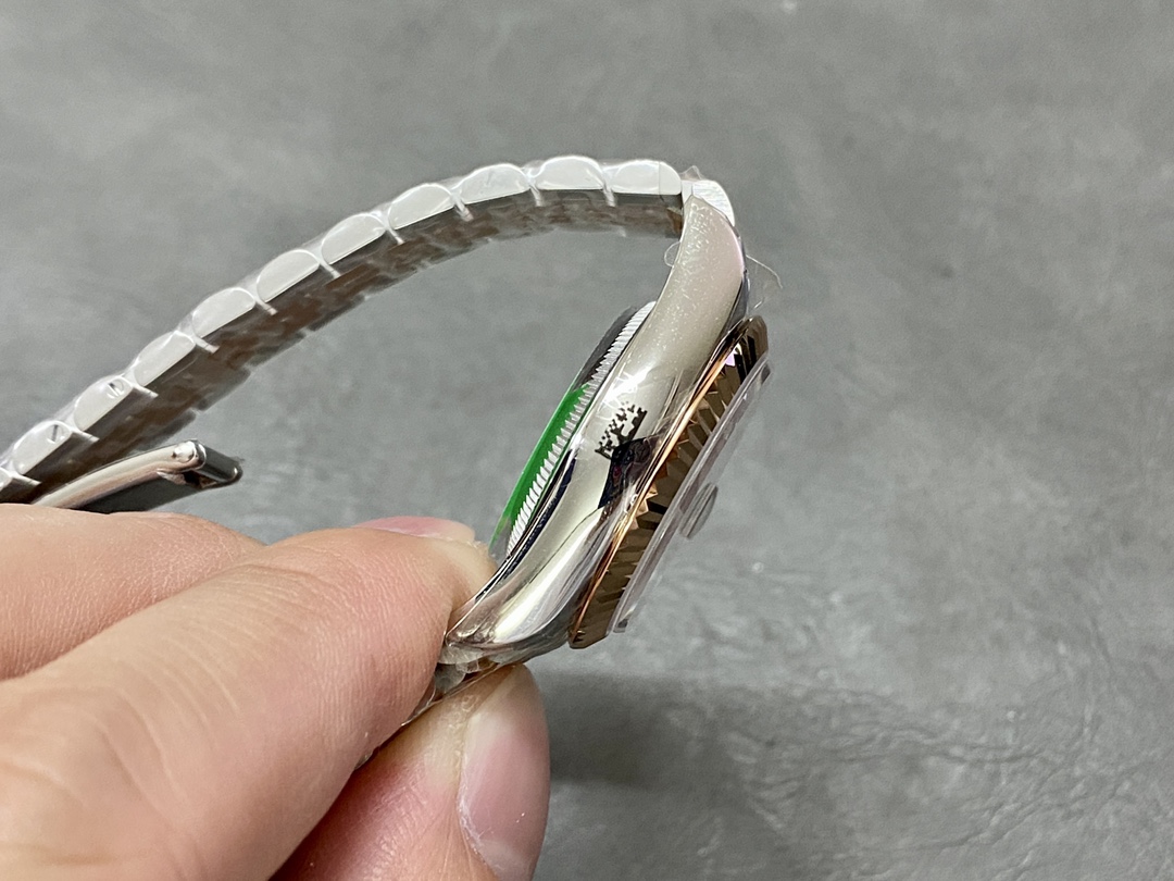 Rolex Datejust 28 Stainless Steel and Everose Gold 279171 0023 Rose Index Jubilee Lady Watch