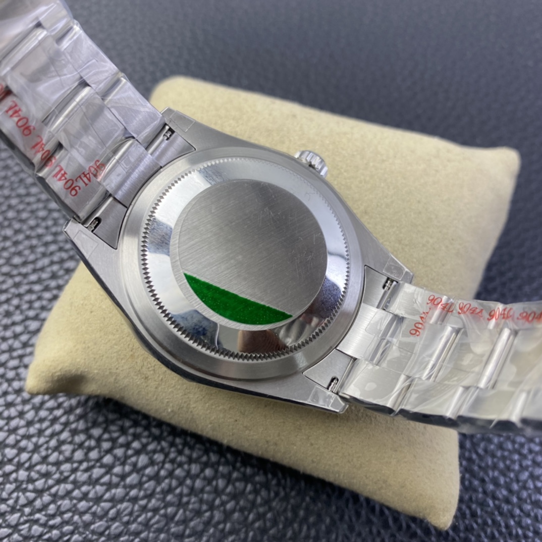 Rolex Sky Dweller 42 White Rolesor Black Dial Oyster M336934 0007 Men's Watch