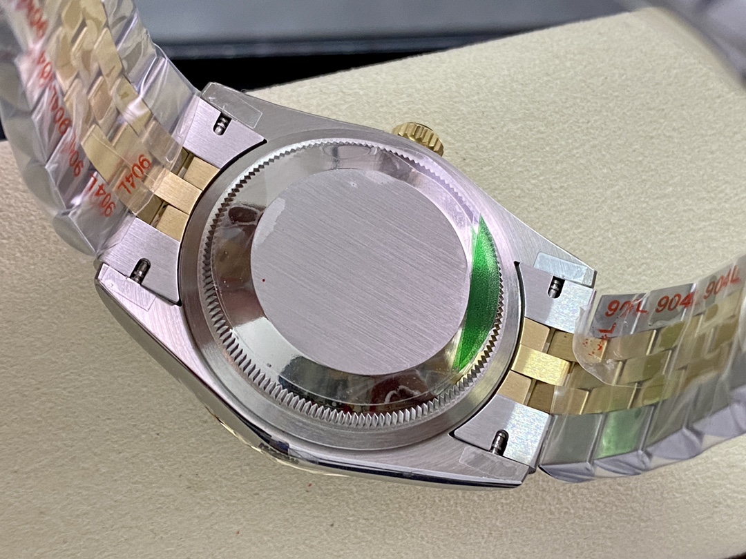 Rolex Datejust m126233 0025 Olive Green Dial 36MM Unisex Replica Watch