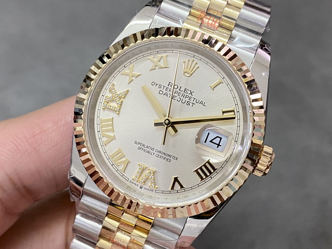 Rolex Datejust 36MM 126233 0031 Silver Roman Numeral Dial Fluted Bezel Unisex Replica Watch