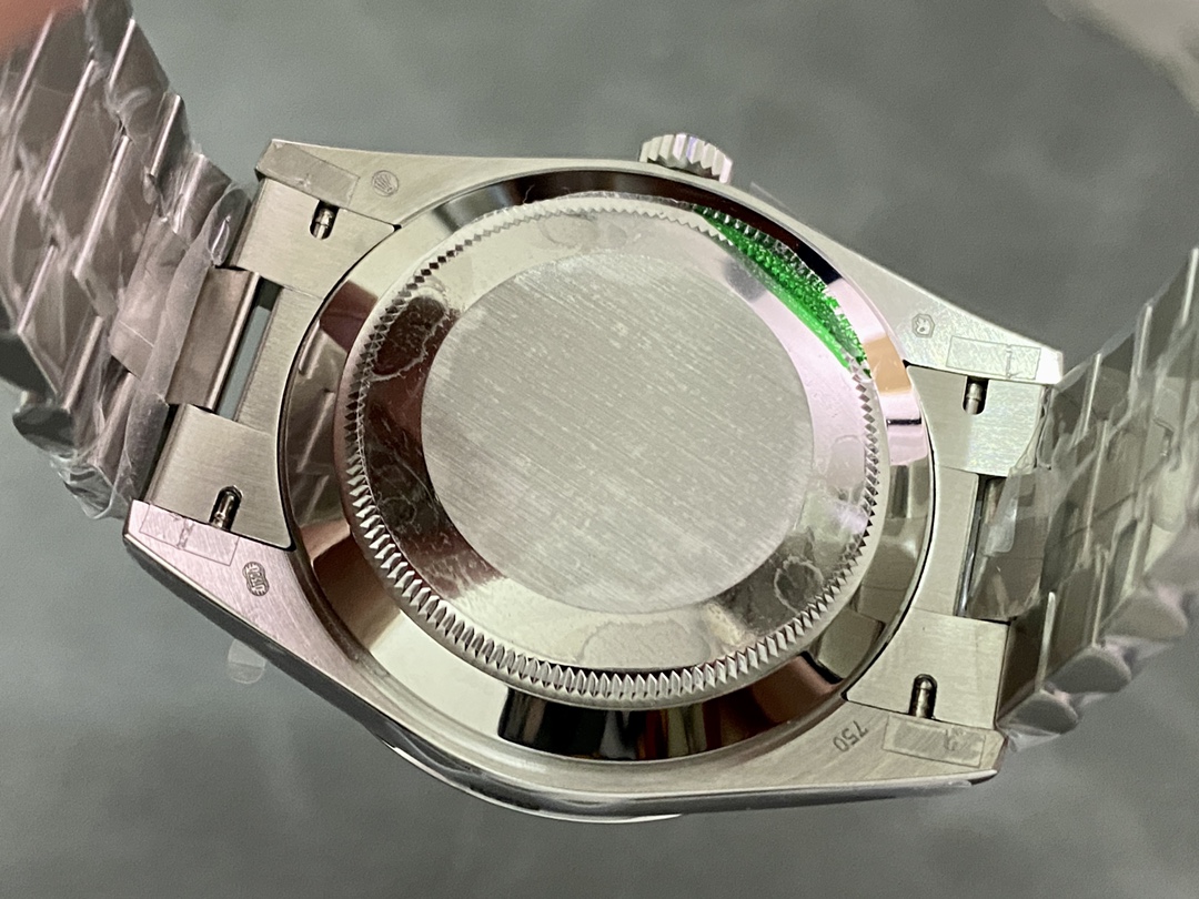 Rolex Day-Date 228206 Ice Blue Dial Platinum 40MM Mens Replica Watch