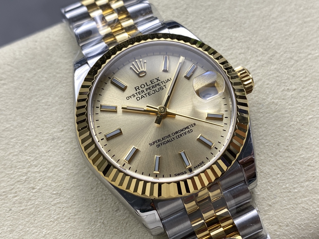 Rolex Datejust 36MM 126233 0015 Champagne Index Dial Fluted Bezel Unisex Replica Watch