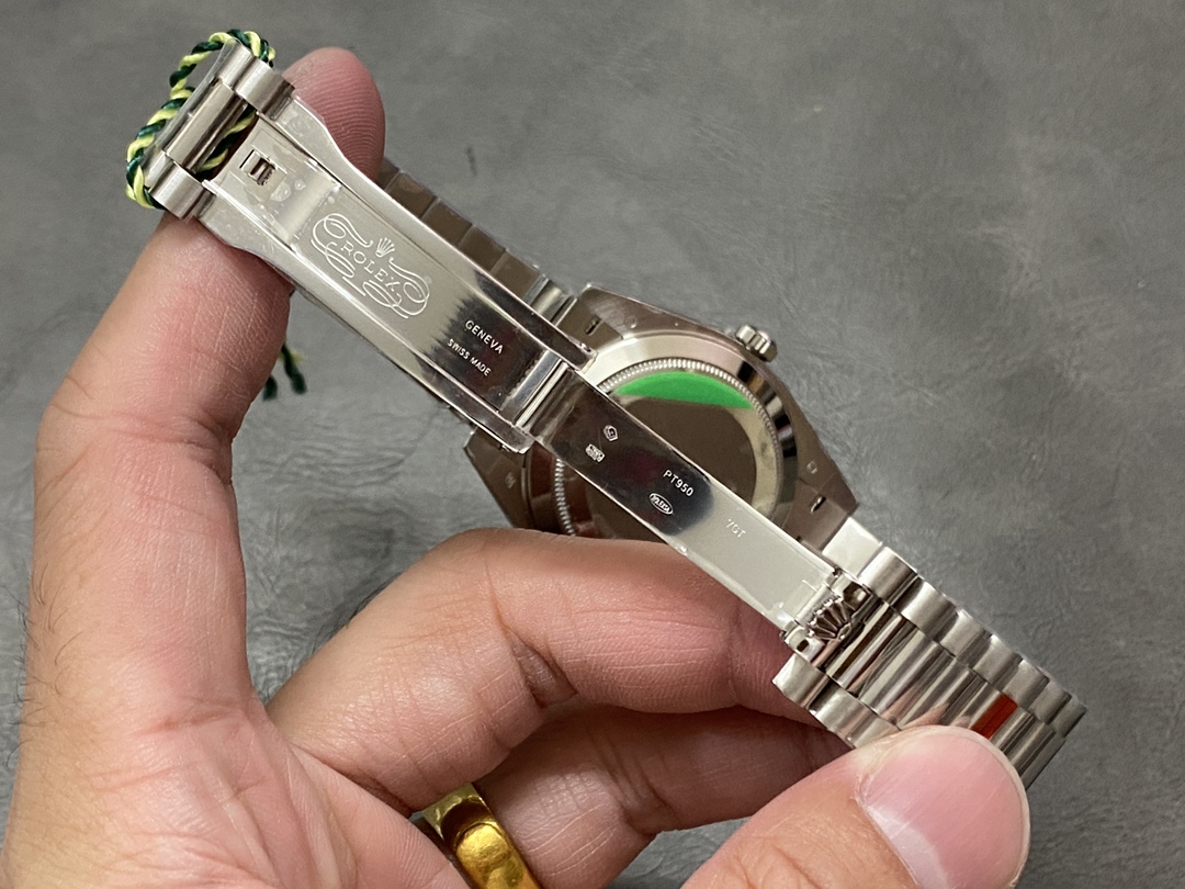 Rolex Day-Date 228206 Ice Blue Quadrant Dial Platinum 40MM Mens Replica Watch