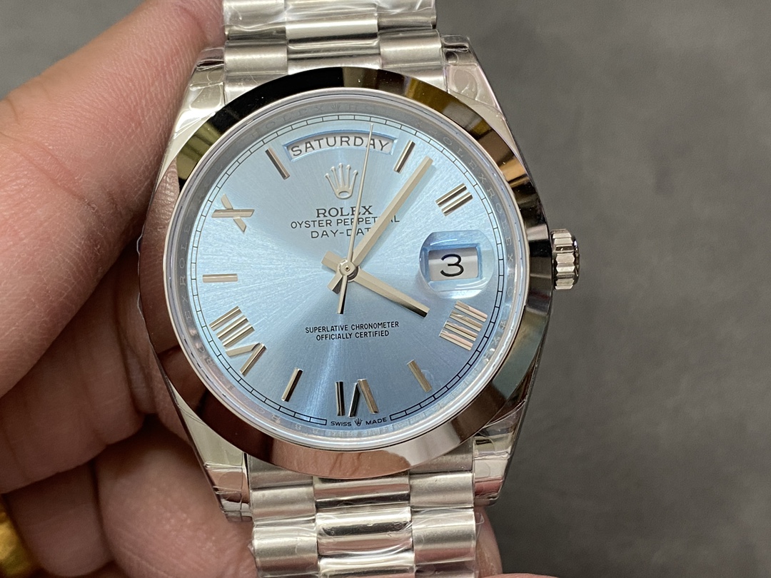 Rolex Day-Date 228206 Ice Blue Quadrant Dial Platinum 40MM Mens Replica Watch