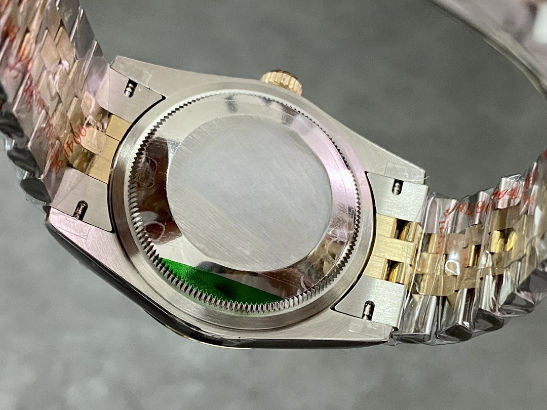 Rolex Datejust 36MM 126233 0031 Silver Roman Numeral Dial Fluted Bezel Unisex Replica Watch