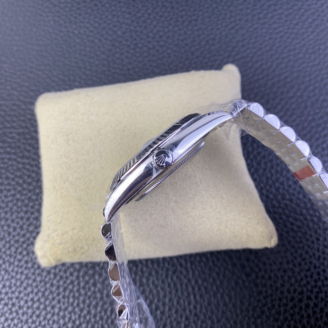 Rolex Datejust 41mm Stainless Steel 126334 0030 Mint Green Dial Fluted Jubilee