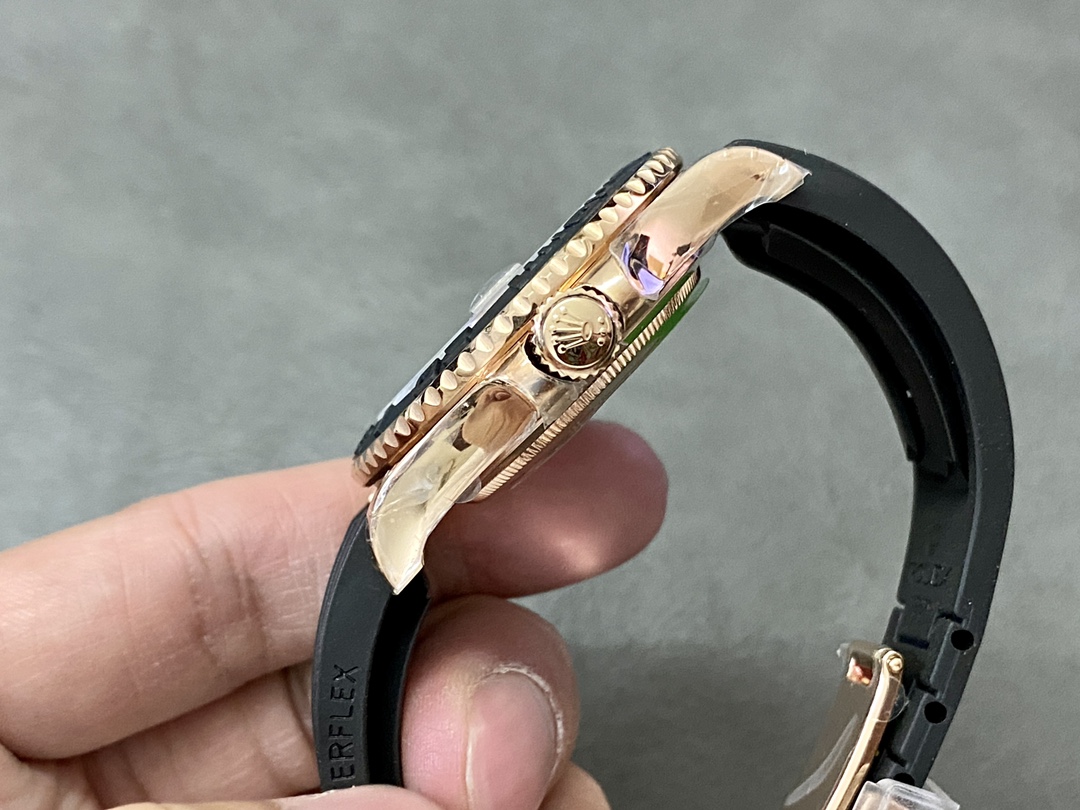 Rolex Yacht-Master II 126655 Diamond Pave Dial Rose Gold 40mm Mens Replica Watch