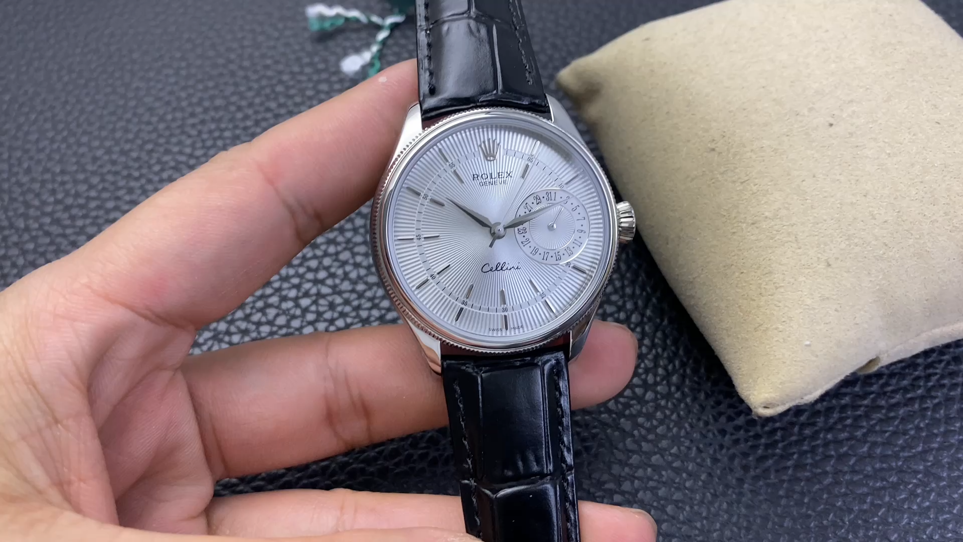 Rolex Cellini Date 50519 Black Leather Silver Dial 39mm Mens Replica Watch