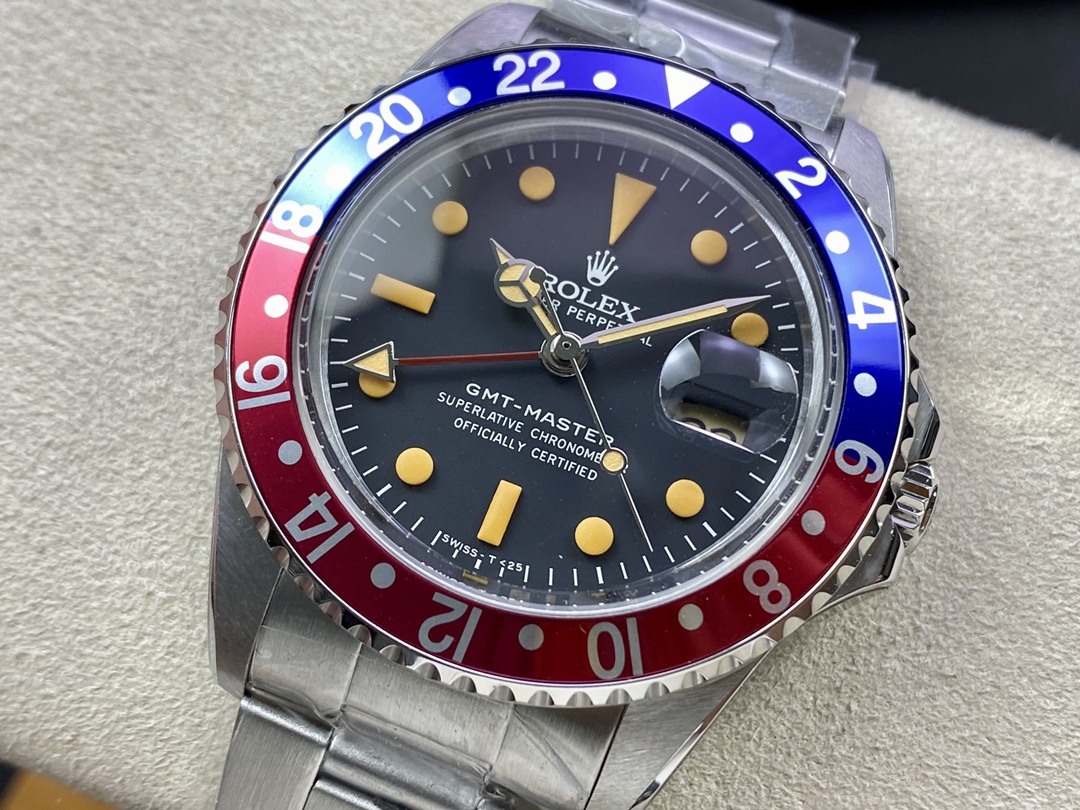 Rolex GMT-Master II 16710 Black Dial Blue Red Pepsi Bezel 40MM Mens Replica Watch