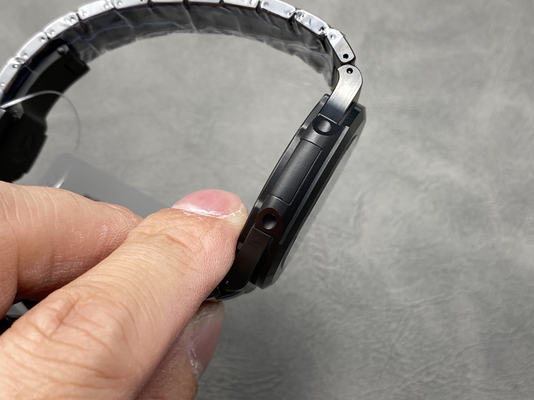 Patek Philippe Nautilus 5711 AET Green Dial Black Ceramic 40mm Men's Watch