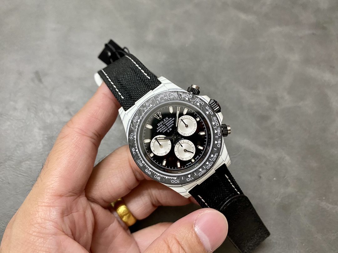 Rolex Daytona Cosmograph Carbon Fiber Luminescent Coating 40mm Black Dial Men's Watch