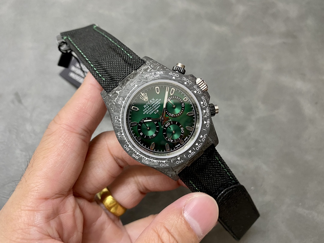 Rolex Cosmograph Daytona DIW Carbon Fiber Green Dial 40mm Men's Watch
