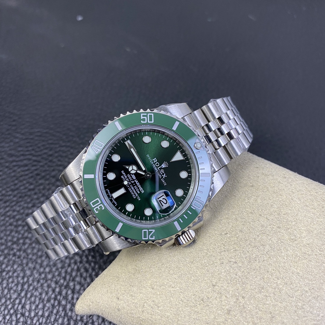 Rolex Submariner 116610LV Jubilee Bracelet 40mm Green Dial Men's Diver