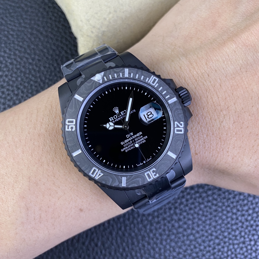 Rolex Submariner DIW Edition Parakeet Carbon Fiber Bezel 116610LB Black Dial
