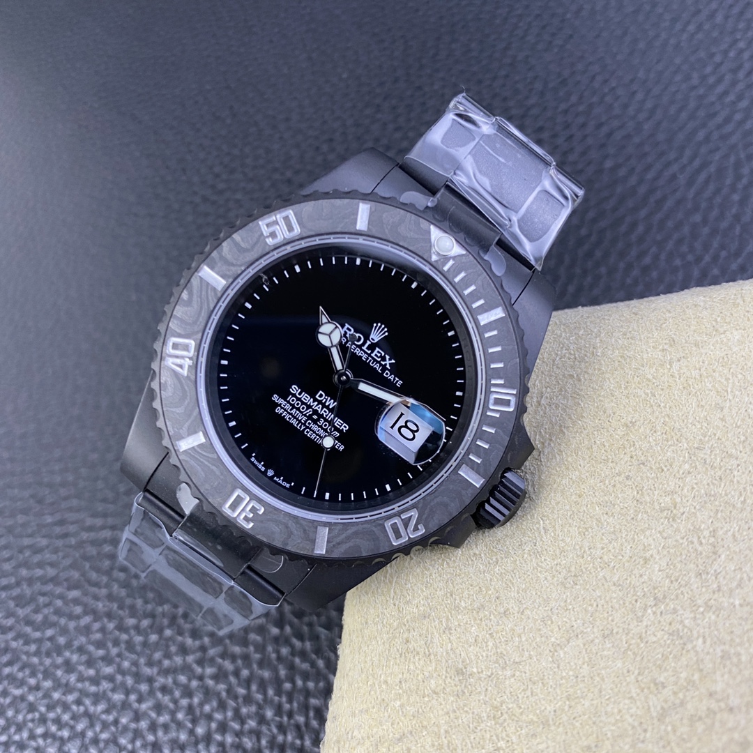 Rolex Submariner DIW Edition Parakeet Carbon Fiber Bezel 116610LB Black Dial