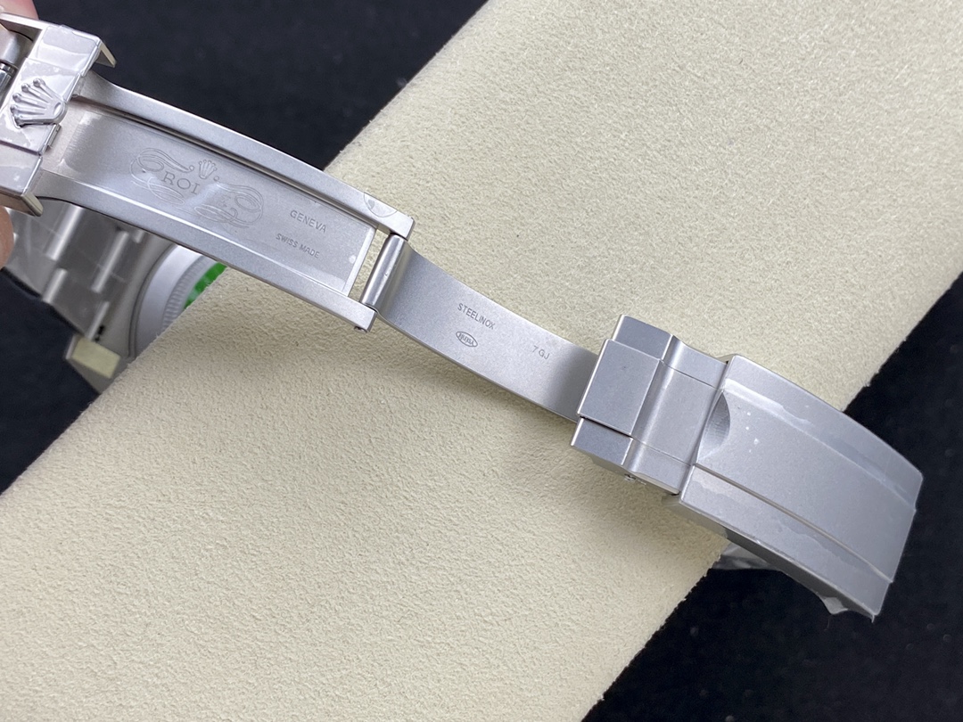 Rolex DIW Submariner Date 116610 Limited Edition Full 904L Pink Dial 40mm