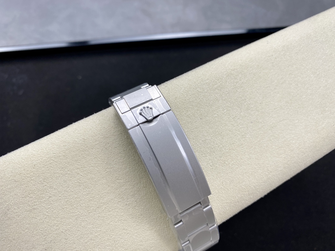 Rolex DIW Submariner Date 116610 Limited Edition Full 904L Pink Dial 40mm