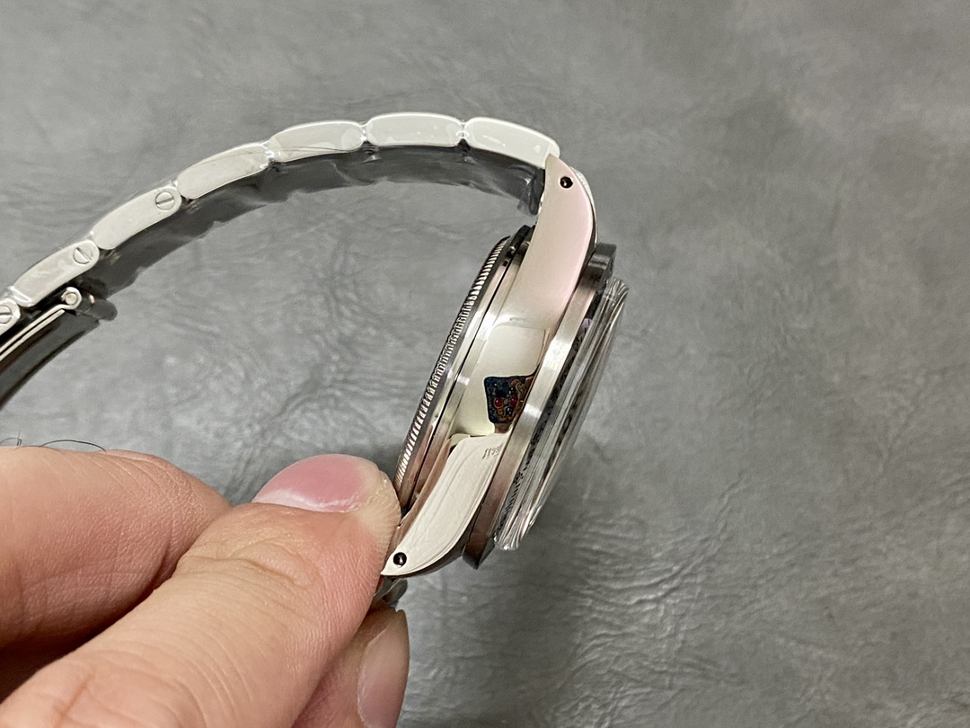 Rolex Daytona 6239 Stainless steel bi-color black and silver LIMITED