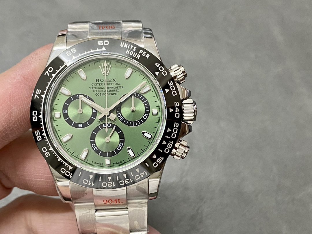 Rolex Daytona Platinum Green Dial Ceramic Bezel LNIB 126506 40mm Stainless Steel Men's Watch