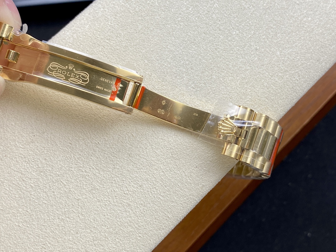 Rolex Datejust 31 Yellow Gold Mother-of-Pearl Diamond Dial M278278-0010 Women's Watch