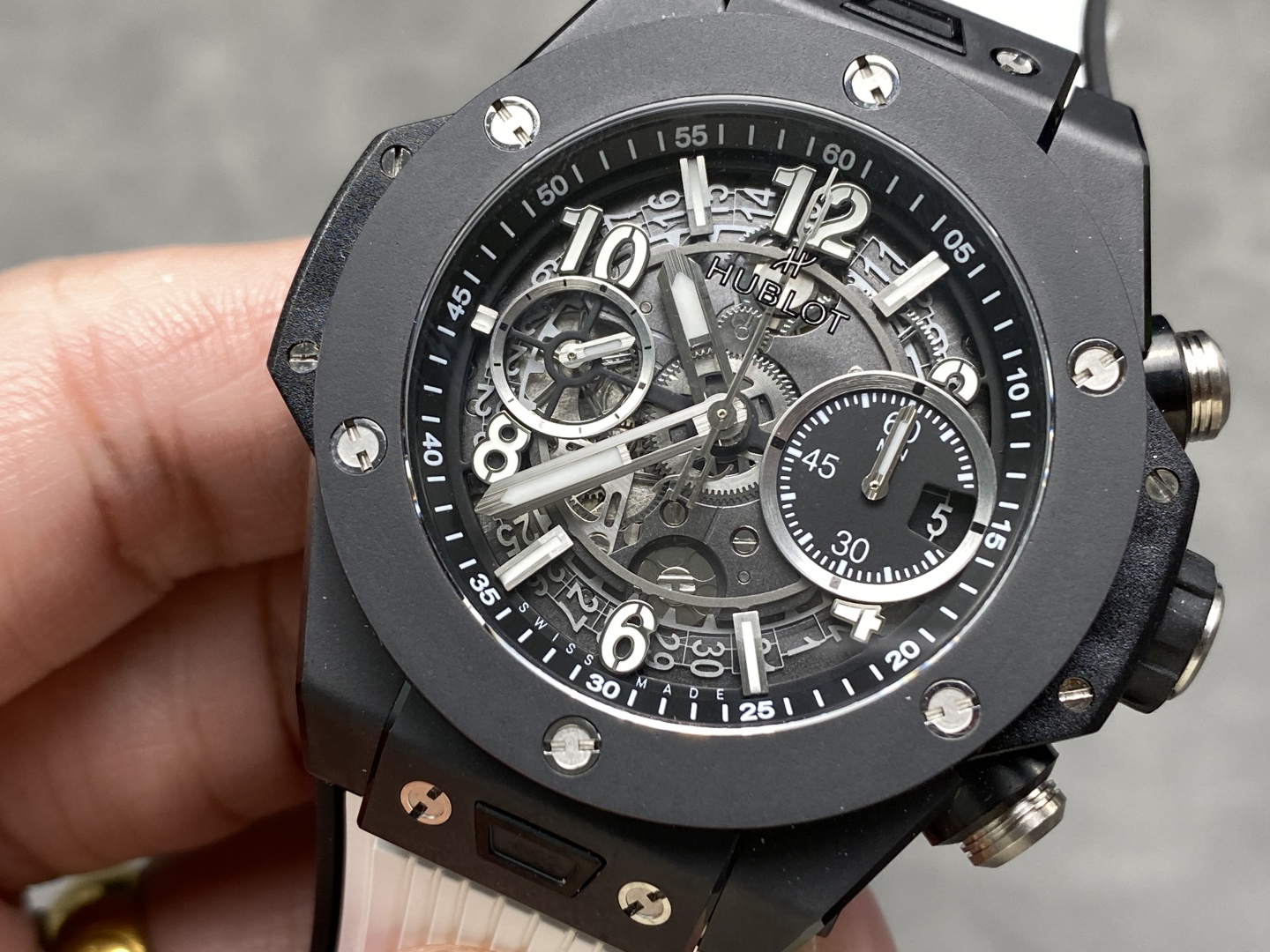 Hublot Big Bang Unico Skeleton Dial 421.CI.1170.RX White Rubber Strap Men's Replica Watch