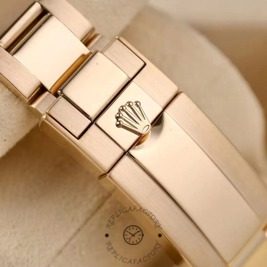 Rolex Daytona 116508 Yellow Gold Champagne Index Dial 40MM Mens Replica Watch