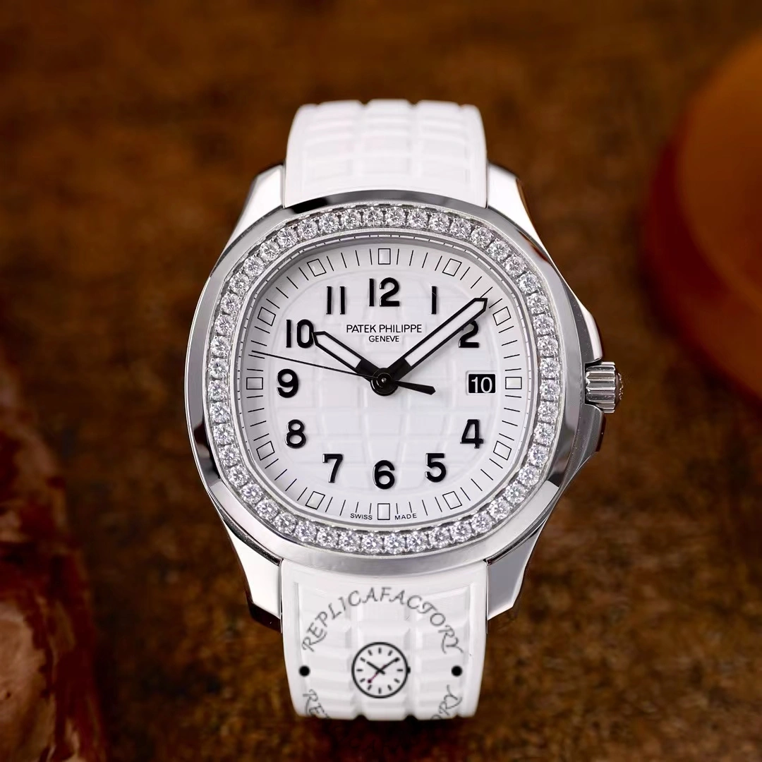 Replica Patek Philippe Aquanaut White 5067A 024 36mm Lady Watch