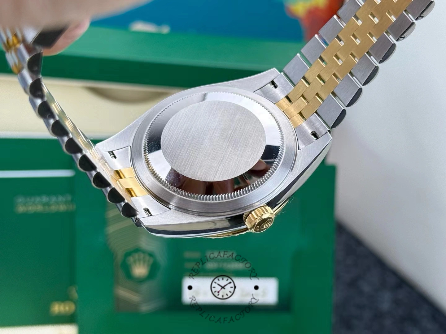 Rolex Sky-Dweller 326933 Stainless Steel Yellow Gold Champagne Dial 42MM Mens Replica Watch