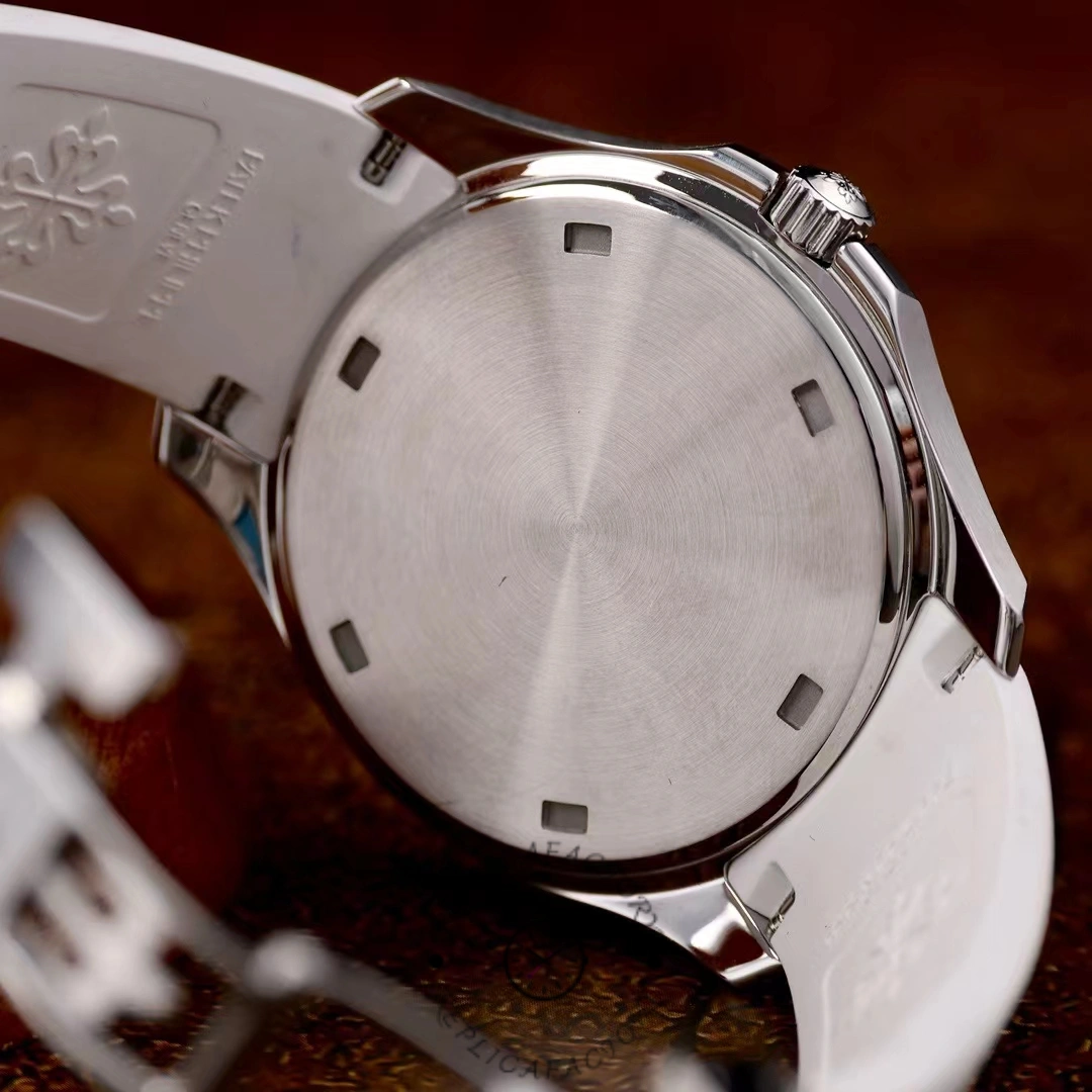 Replica Patek Philippe Aquanaut White 5067A 024 36mm Lady Watch