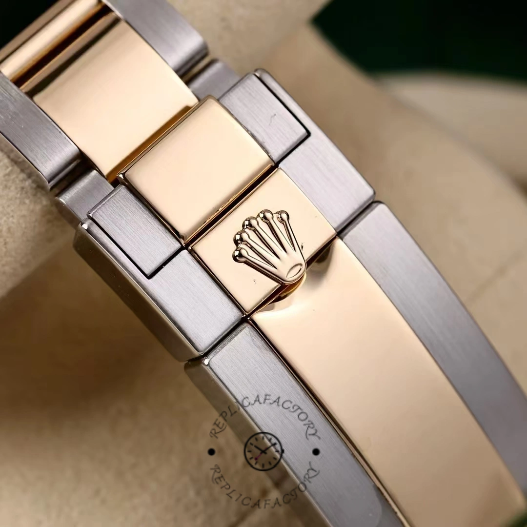 Rolex Submariner Date 116613 Stainless Steel Case Black Dial 40mm Mens Replica Watch