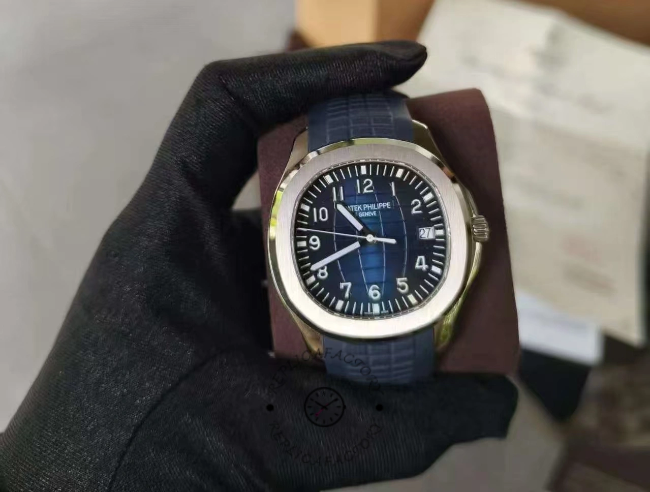 Replica Patek Philippe Aquanaut 5168G 001 40mm Mens Watch