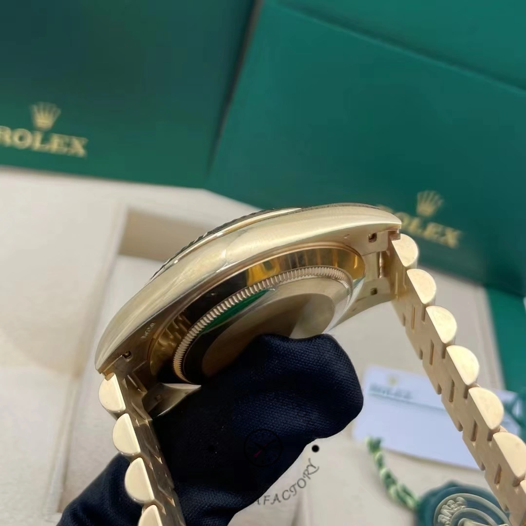 Rolex Day Date 40 Yellow Gold Champagne Dial m228238 0005