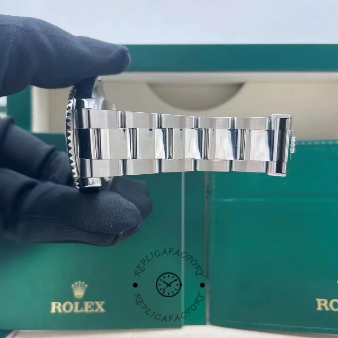 Rolex Yacht-Master 126622 Platinum Bezel Blue Dial 40MM Mens Replica Watch